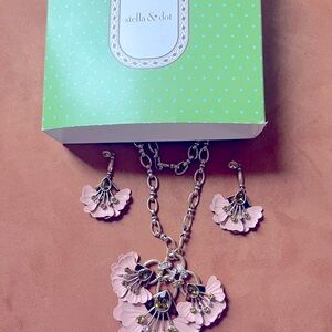Stella & Dot Pink Floral Necklace and Earring set NWT